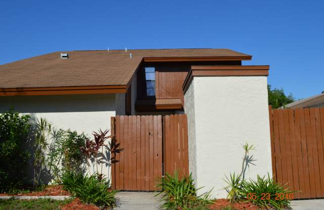 Photo of 10305 Fernglen Pl