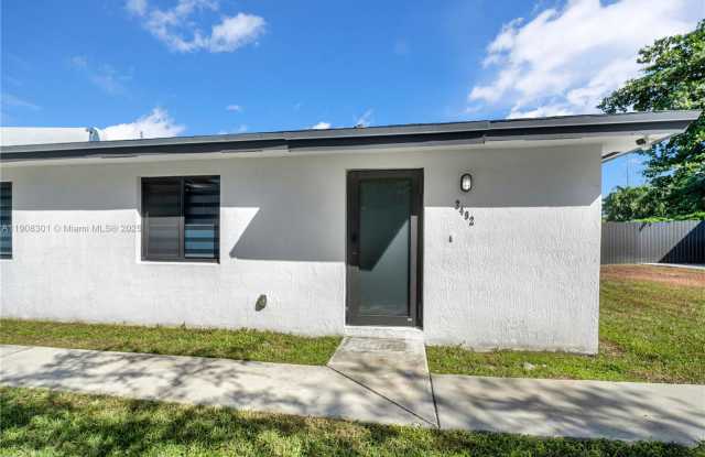 Photo of 2490 Northwest 44th Street