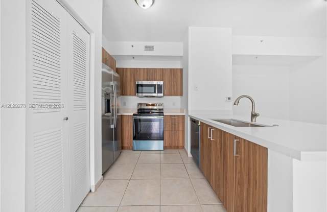 7280 NW 114th Ave