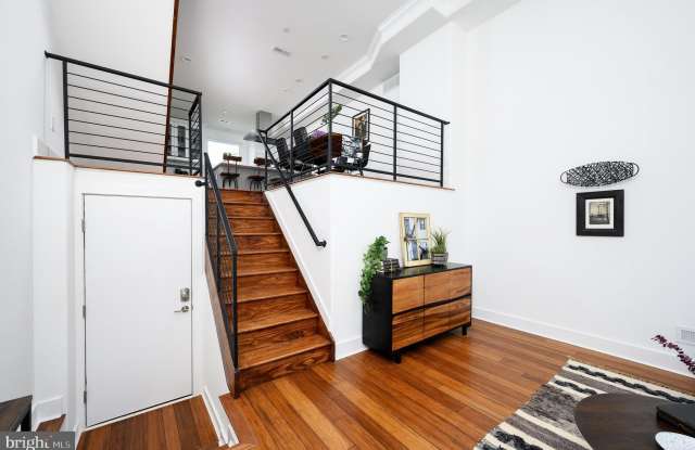 625 MCCLELLAN STREET