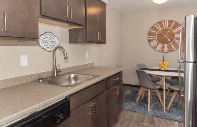 Oakdale Apartments of West St. Paul