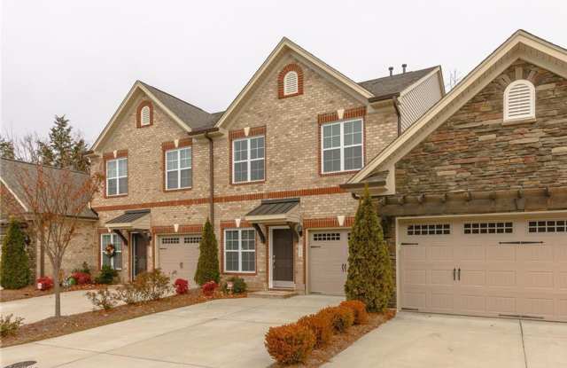1135 Heritage Path