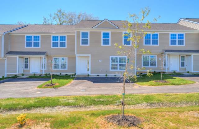 140 Twig Street | 3 Bed, 3.5 Bath Townhouse