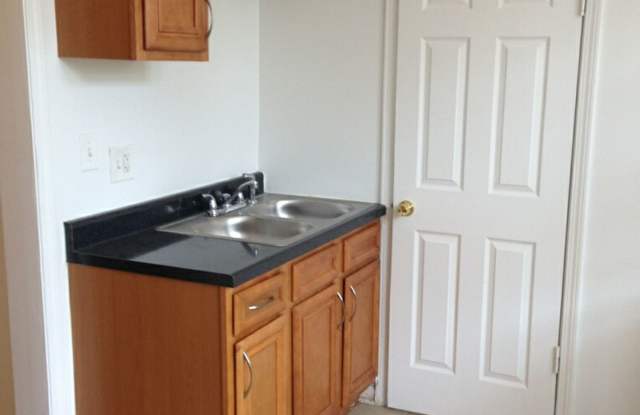 Photo of 8001 S Marshfield