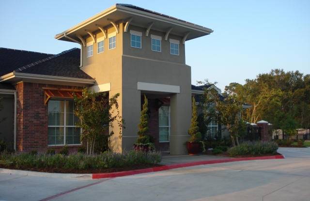 Country Club Pointe