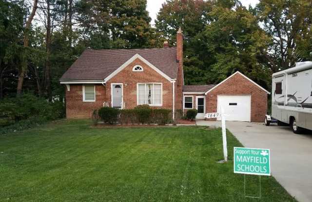 3 bedroom Bungalow with finished basement..