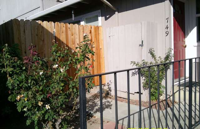 Photo of 749 Beelard Drive, Vacaville