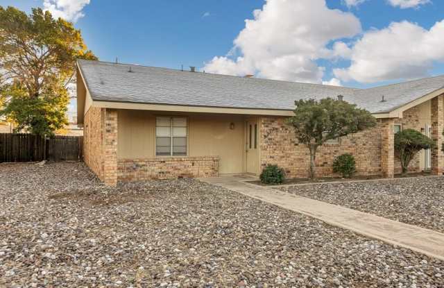 Photo of 3712 Monclair Ave