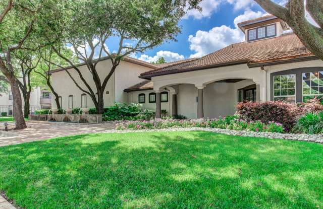 Photo of Windsor on White Rock Lake