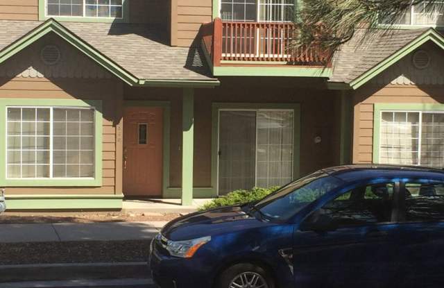 wonderful 3 bedroom townhome with a great location!