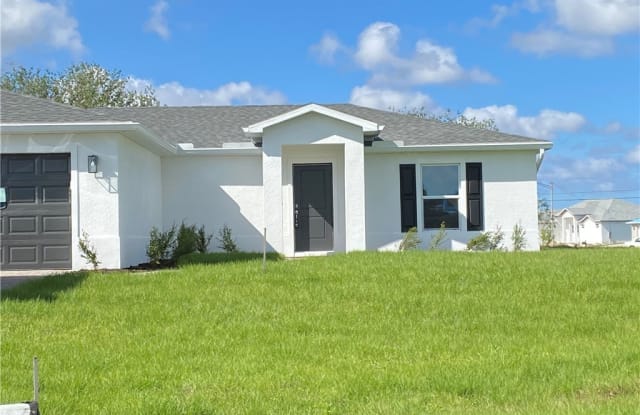 3418 NE 19th Place - 3418 Northeast 19th Place, Cape Coral, FL 33909