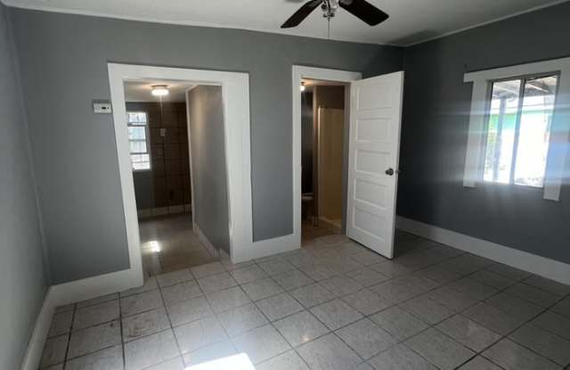 Photo of 8818 Bandera Street