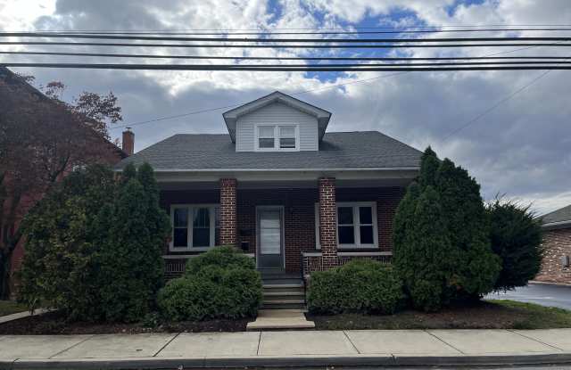 Photo of 431 Main Street