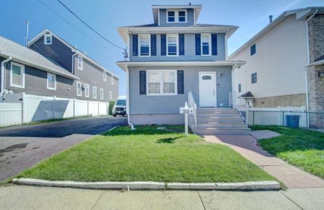 Photo of 222 Lafayette Ave