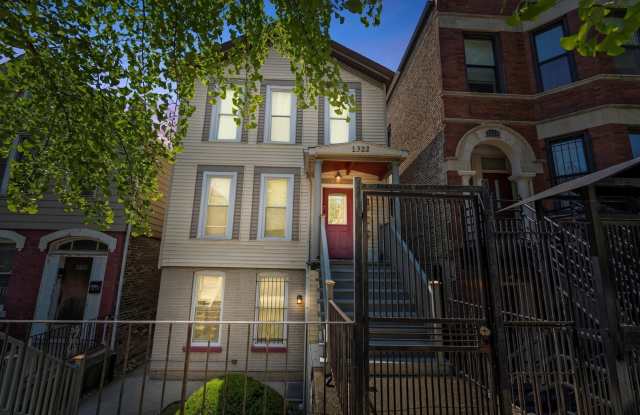 Photo of 1322 N Bosworth Avenue