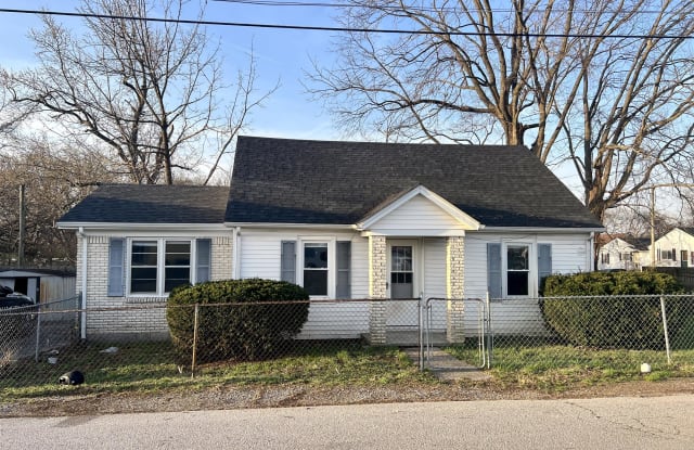 208 Ashland Avenue - 208 Ashland Avenue, Richmond, KY 40475