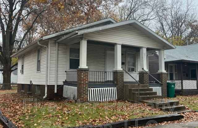 Photo of 831 S 14th St