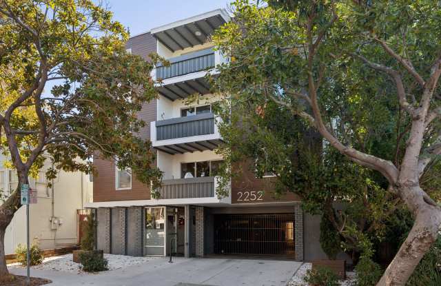 Photo of 2252 Parker Street