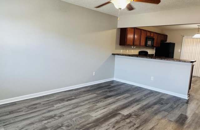 2002 Grandeur Avenue