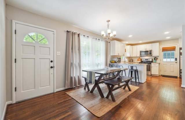 3483 GLENSFORD Drive