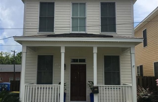 311 E 41st Street - 311 East 41st Street, Savannah, GA 31401