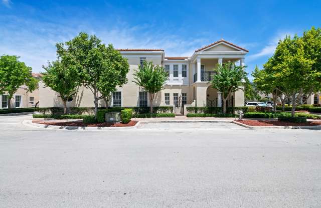 870 NW 83RD Lane