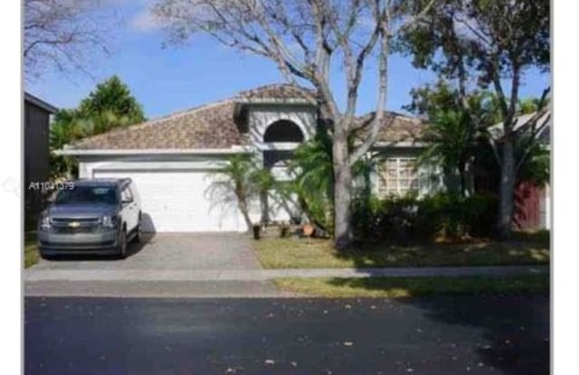 14018 SW 155th Ct - 14018 SW 155th Ct, Country Walk, FL 33196