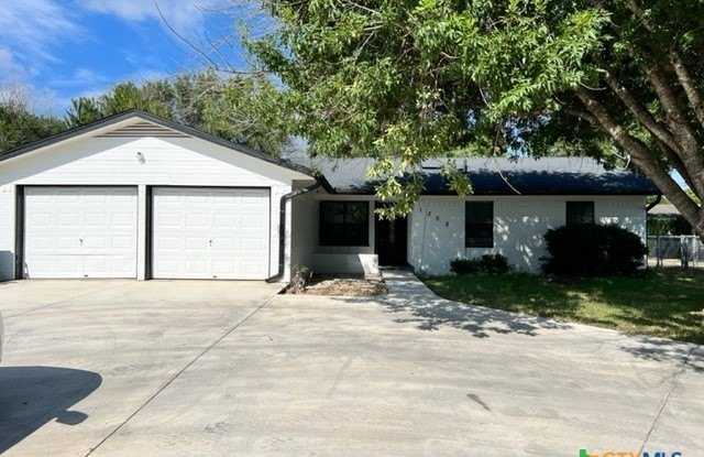 Photo of 1302 S Mesquite Avenue