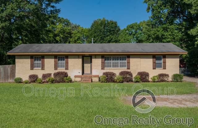 4641 Main St