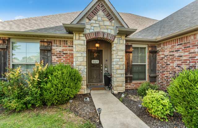 3960 W Mountain View Dr