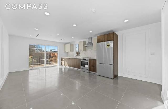 2458 East 12th Street