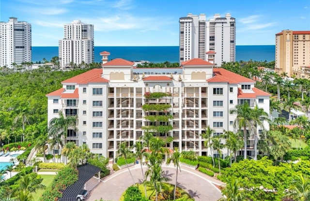 8720 Bay Colony Dr unit: 404