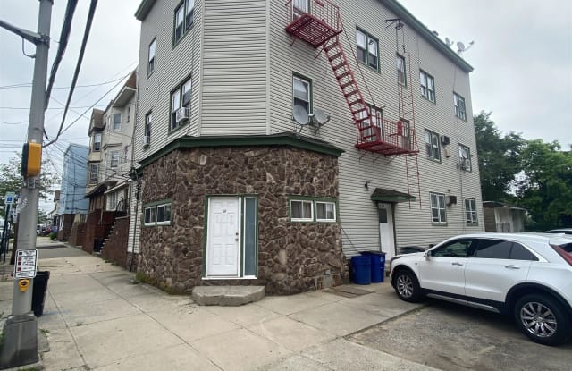 324 AVENUE E - 324 Avenue East, Bayonne, NJ 07002