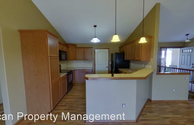 5125 Shadowridge Dr - 5125 Shadowridge Drive, Manhattan, KS 66503