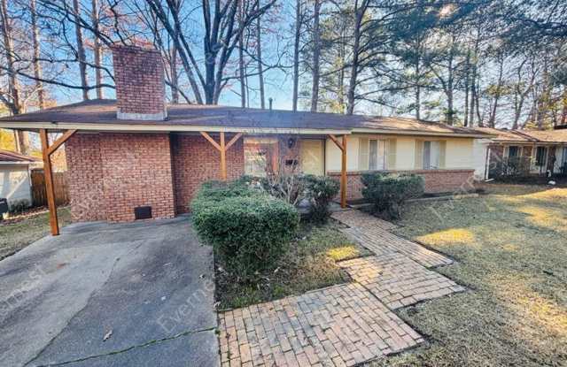 223 Hilliyard Ct