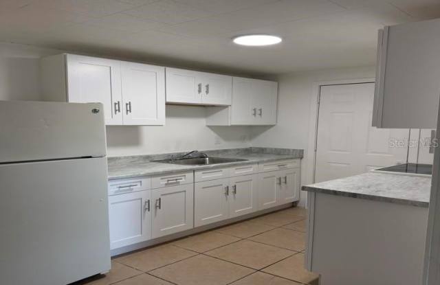 Photo of 9811 N JASMINE AVENUE