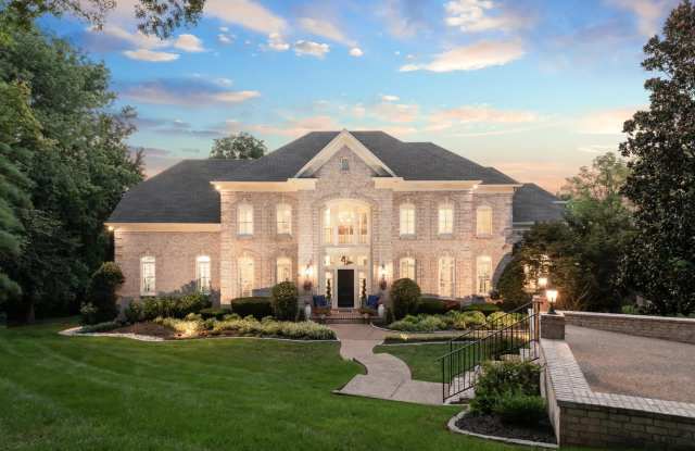 5144 Walnut Park Dr
