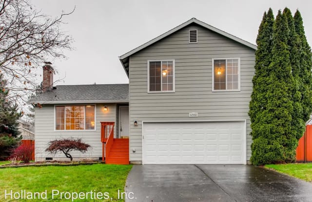 6908 SE 68th Ct - 6908 Southeast 68th Court, Hillsboro, OR 97123