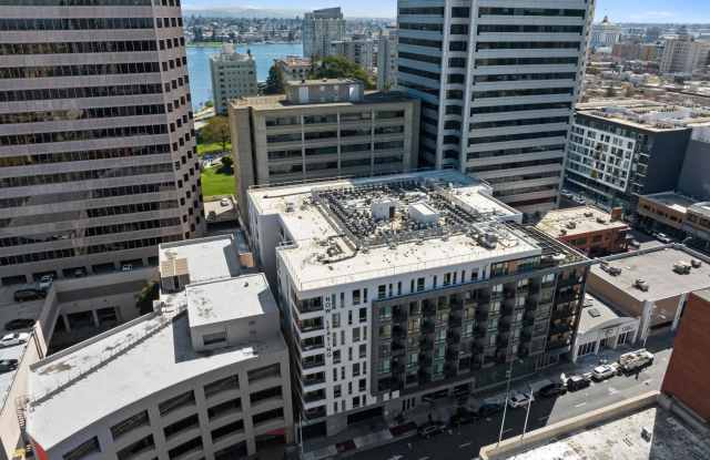 Residences at Lake Merritt