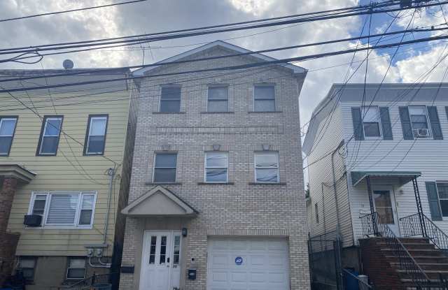 75 THORNE ST