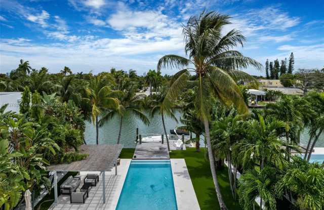 680 S Shore Dr