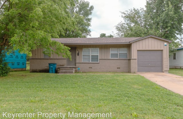 230 E 51st Place N - 230 East 51st Place North, Tulsa, OK 74126