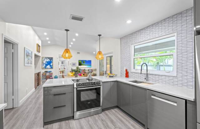 Photo of 2474 Bedford Mews Drive