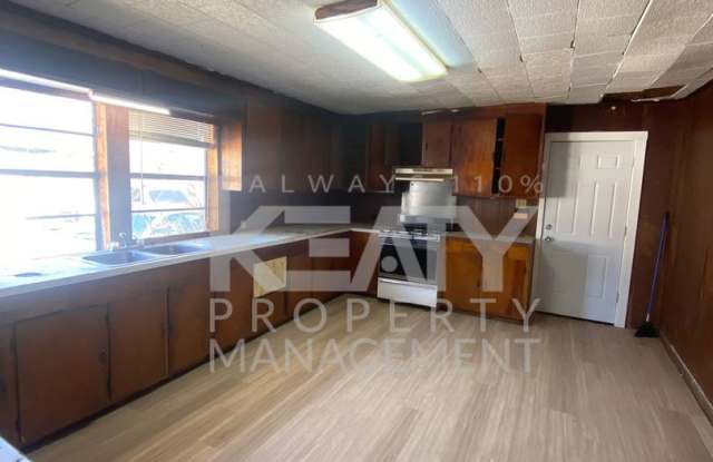 3 bedroom, 2 bathroom home available in New Iberia!