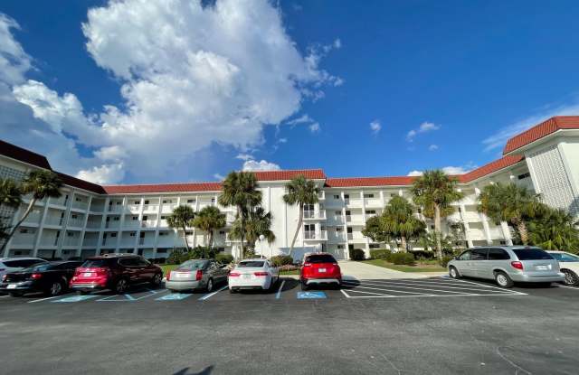 Photo of 112 Fairway Blvd. #105