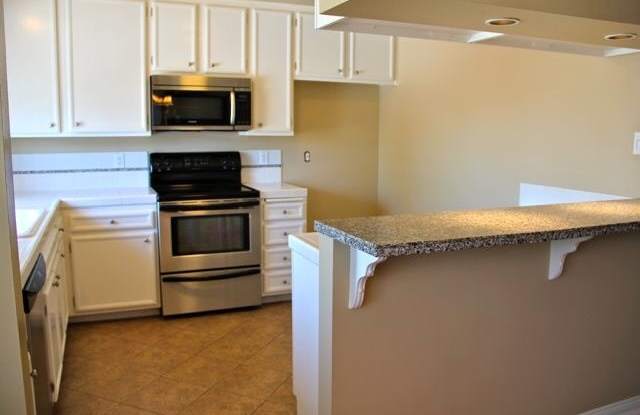 3 bed, 2 bath Townhouse with Attached 2 Car Garage, Ready to Move In!!