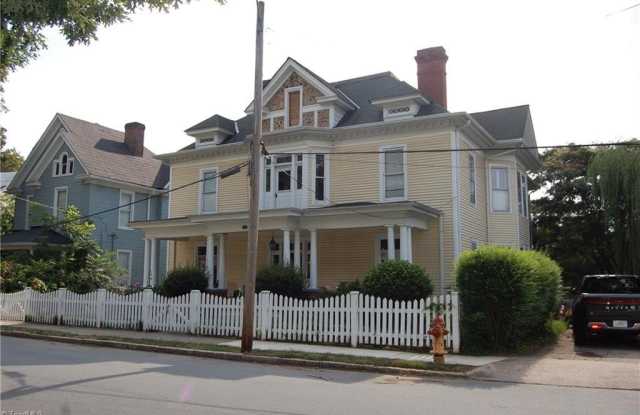 Photo of 640 Spring Street