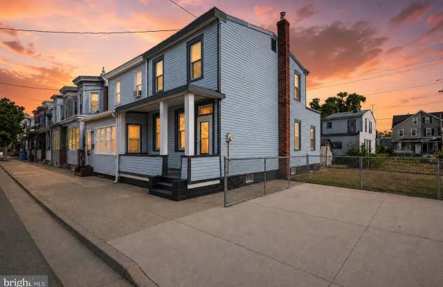 637 POWELL Street