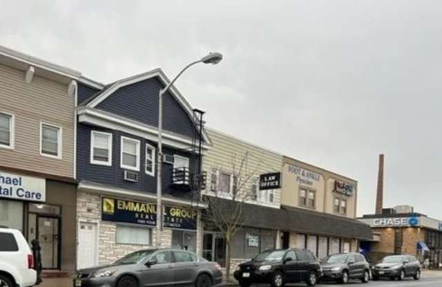 662 BROADWAY - 662 Broadway, Bayonne, NJ 07002