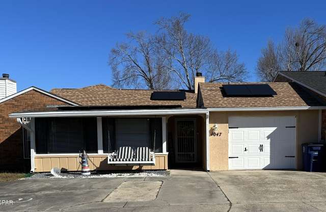 4047 Woodville Lane